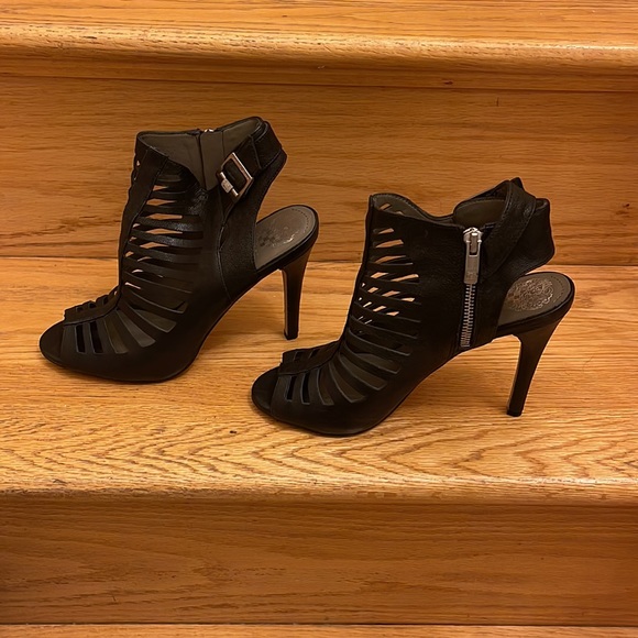 Vince Camuto 7.5 black with chrome hardware heeled open toe zip booties aviator - Picture 5 of 6